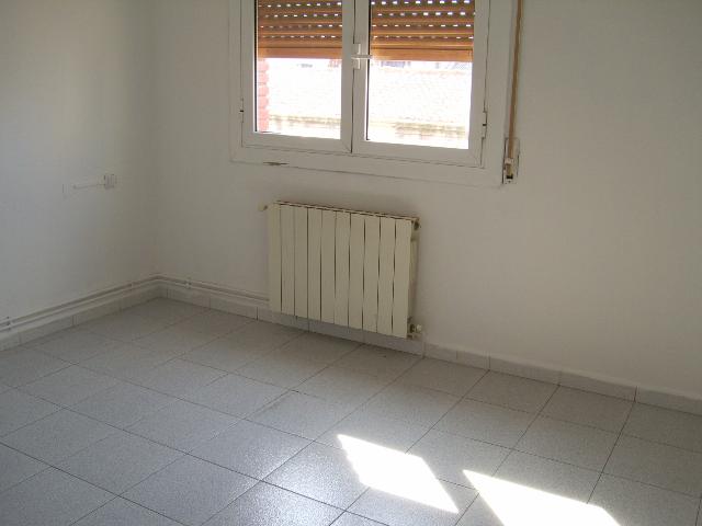 Piso en Venta en Barcelona por 170.000 € | 9330-3285 Piso en Venta en Barcelona por 170.000 € | 9330-3285